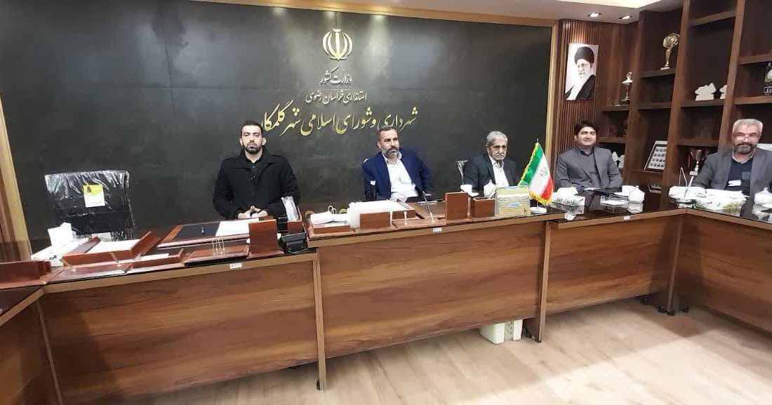 انتقاد اعضای شورای شهر گلمکان از رها شدن ساخت پل هوایی عابر پیاده جاده گلمکان به مشهد